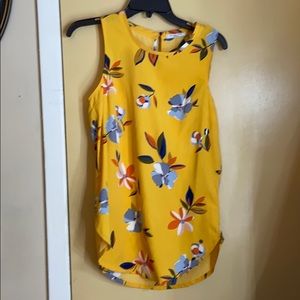 Abercrombie & Fitch pumpkin color flower shirt